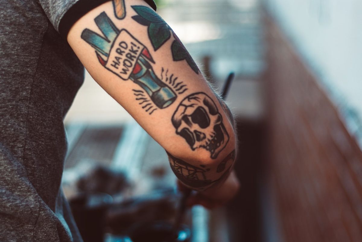 Here's What It's Like to Go to a Tattoo Parlor to Get a Fake Tattoo
