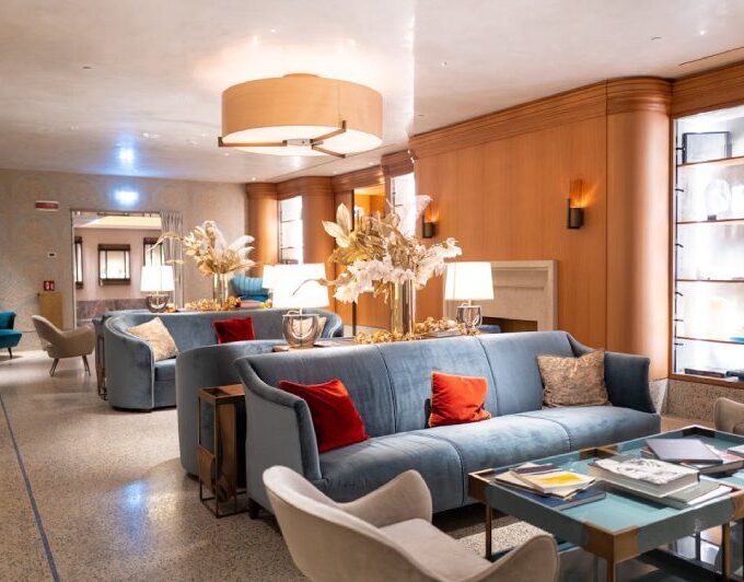 Tanning Salon Smoothly