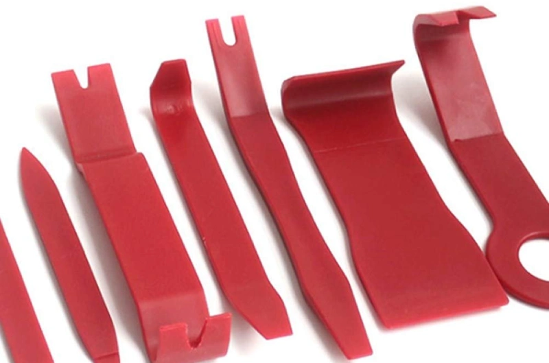 Manual vs. Powered Trim Tools