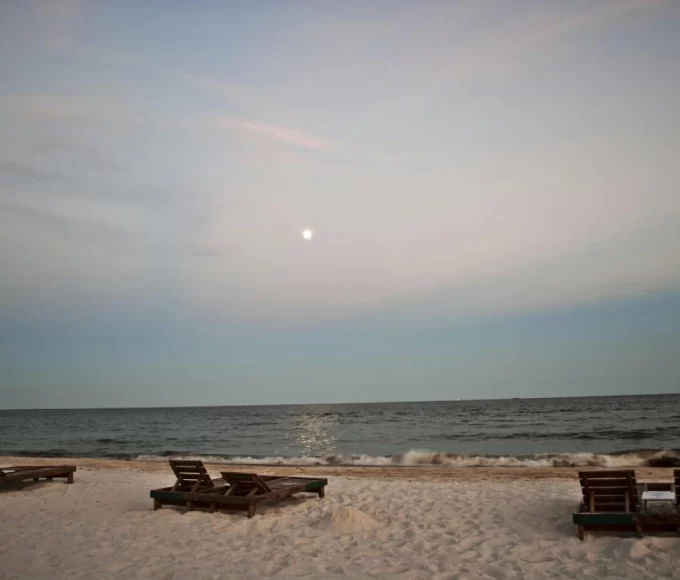 Disconnect on Beach Vacation